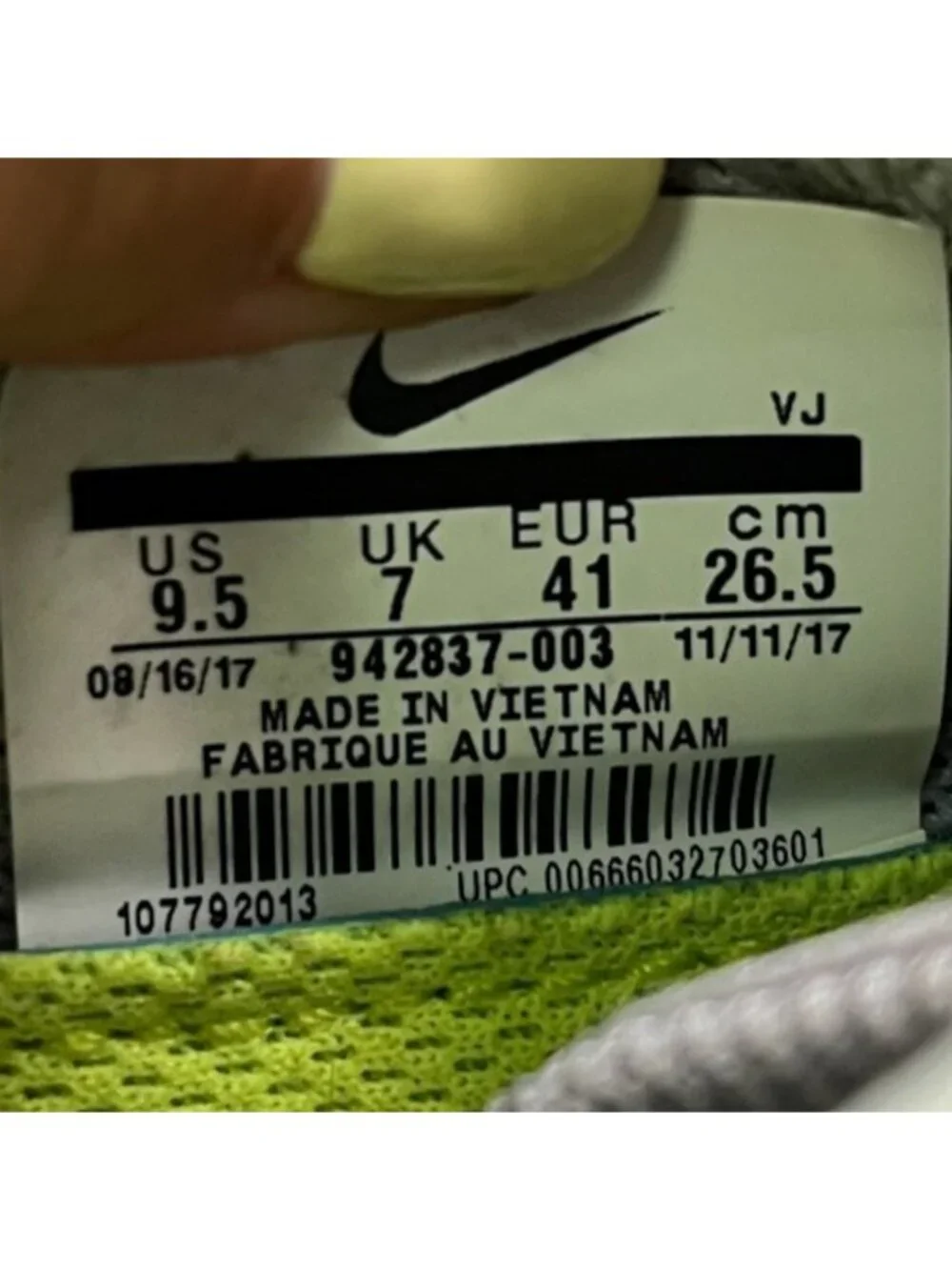 Nike Free RN 2018 Womens Size 9.5 Gray White Athletic Running Shoes Sneakers